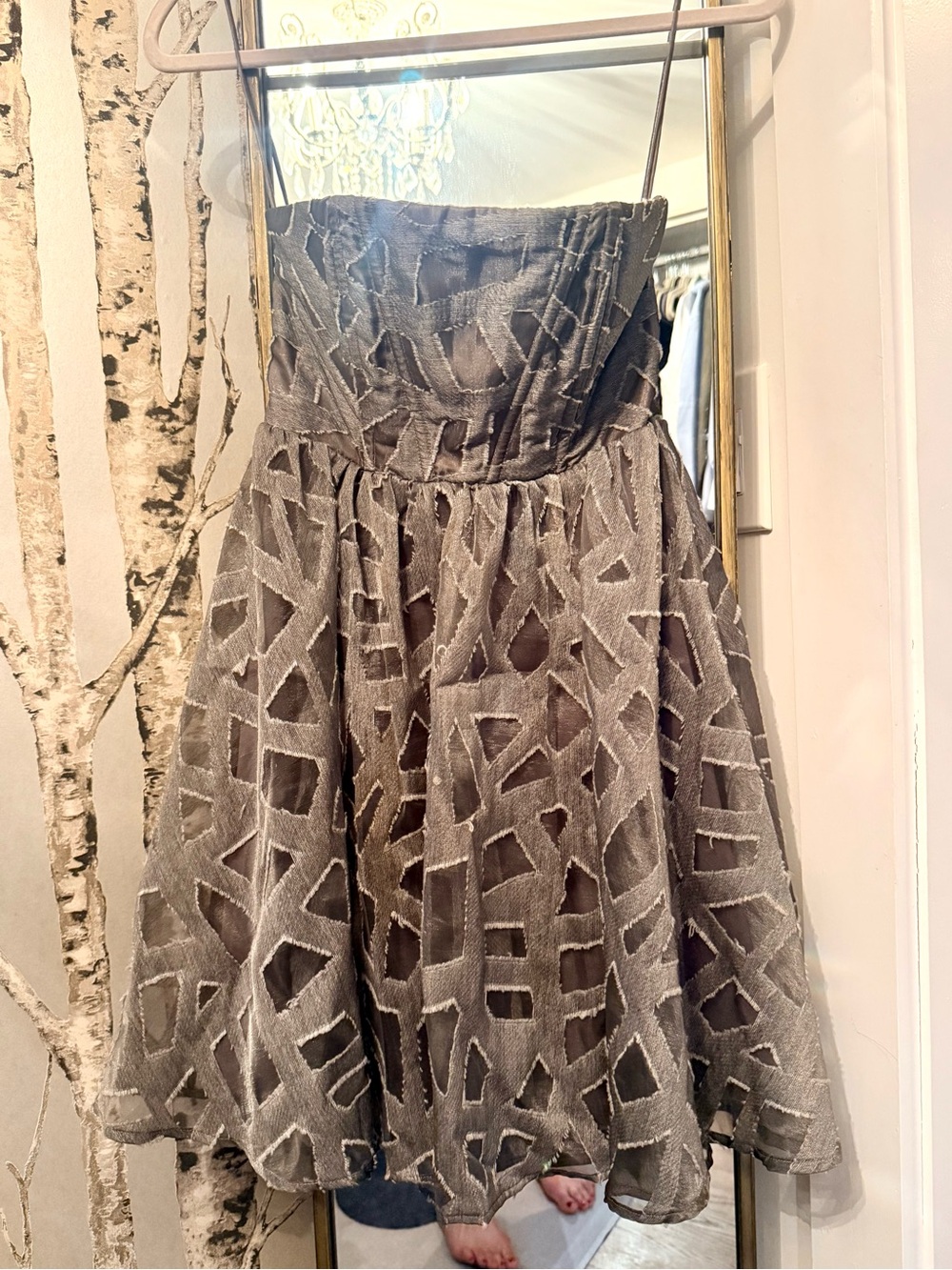 Alice + Olivia Strapless Gray Patterned Party Dress